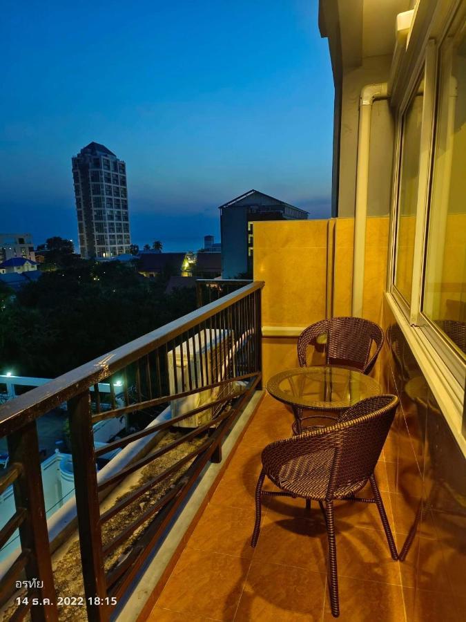 Trio Gems Condo, Pattaya Thailand Pantai Jomtien Bagian luar foto